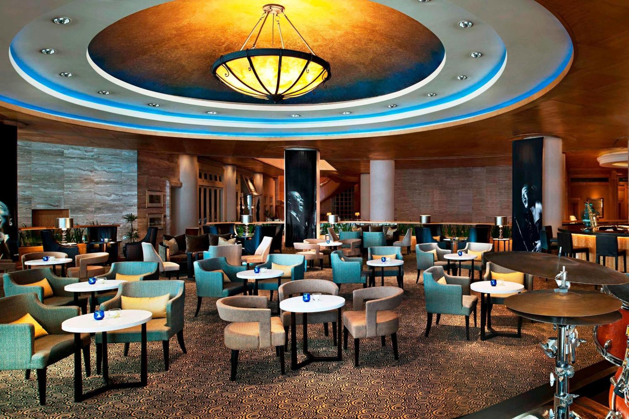 Sheraton Grande Sukhumvit, A Luxury Collection Hotel, Μπανγκόκ Εξωτερικό φωτογραφία The interior of the lounge
